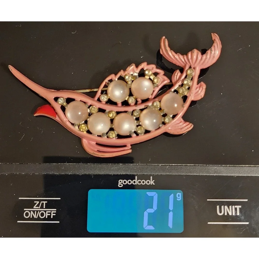 Rare VTG Pink Enamel Swordfish Marlin Brooch Moonstone Rhinestone Nautical READ - Picture 4 of 7